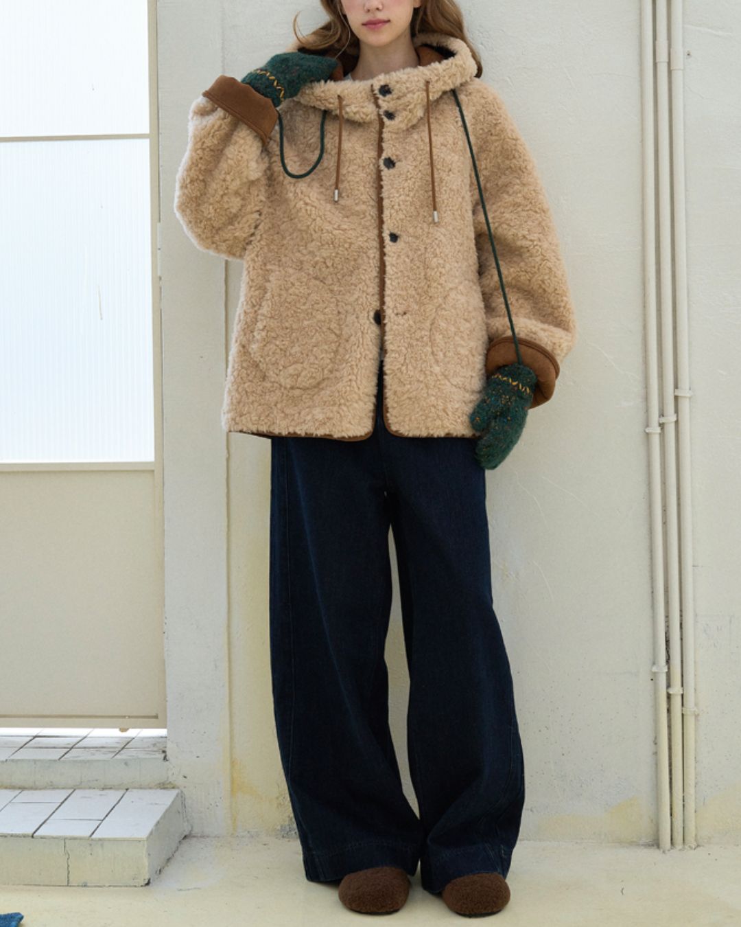 Fluffy Reversible Hooded Jacket　JK067