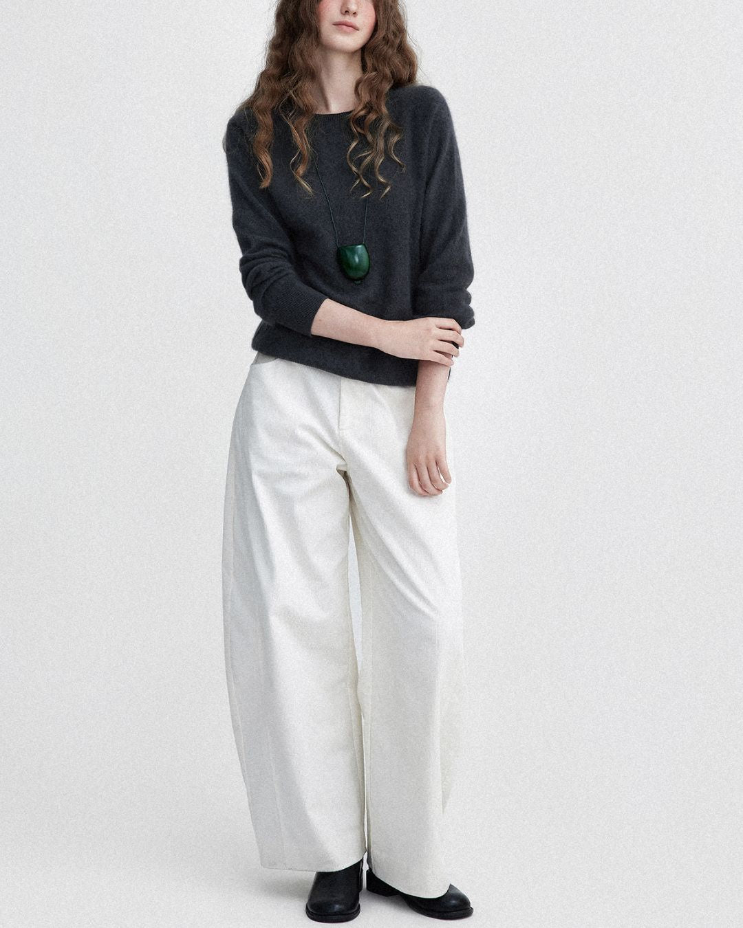 Round Neck Relaxed Knit　KN024