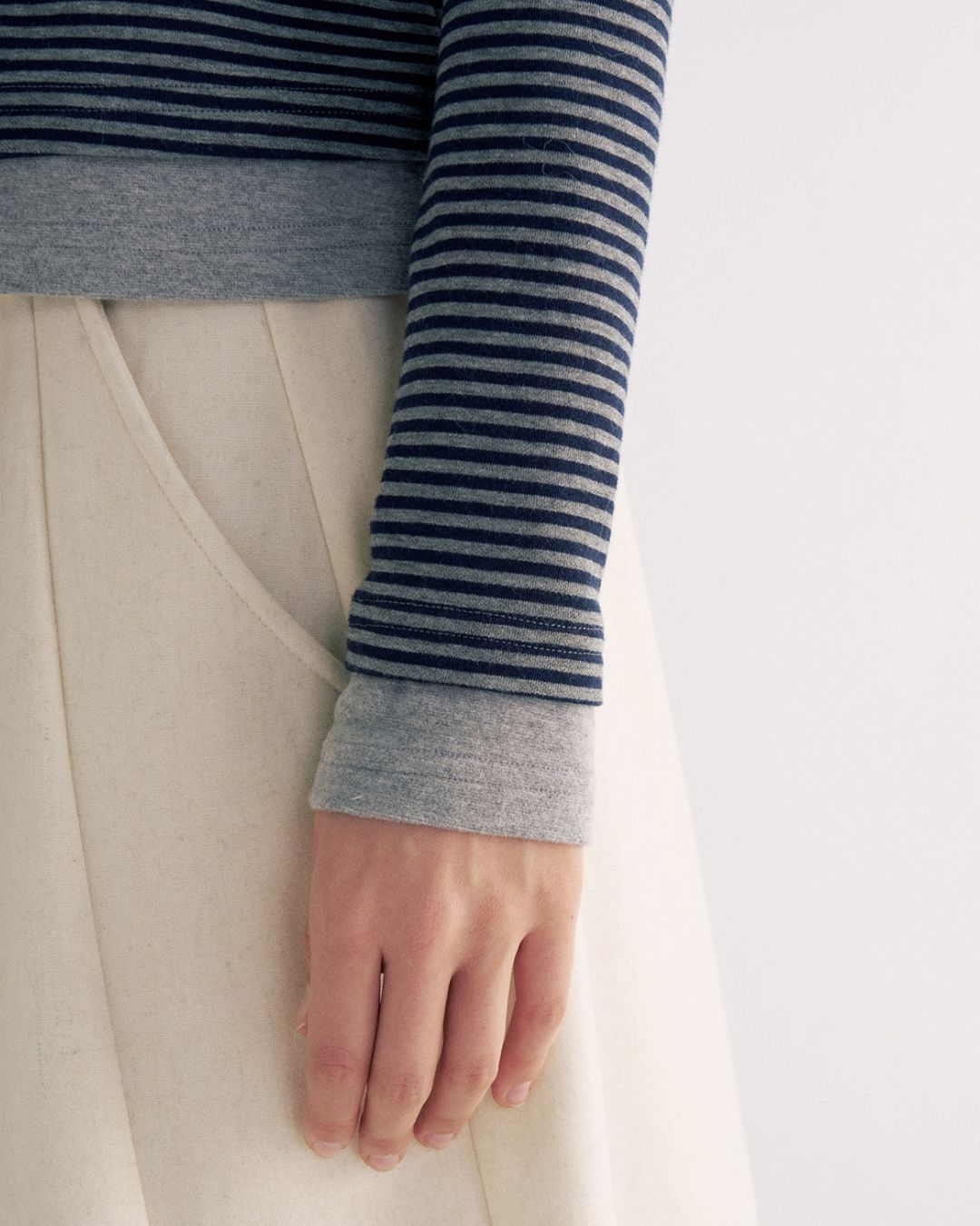 Color Block Faux Layer High Neck Knit　KN083