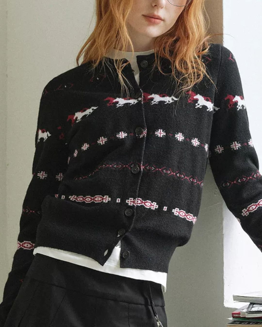 Pony Jacquard Crew Neck Knit Cardigan　KN097