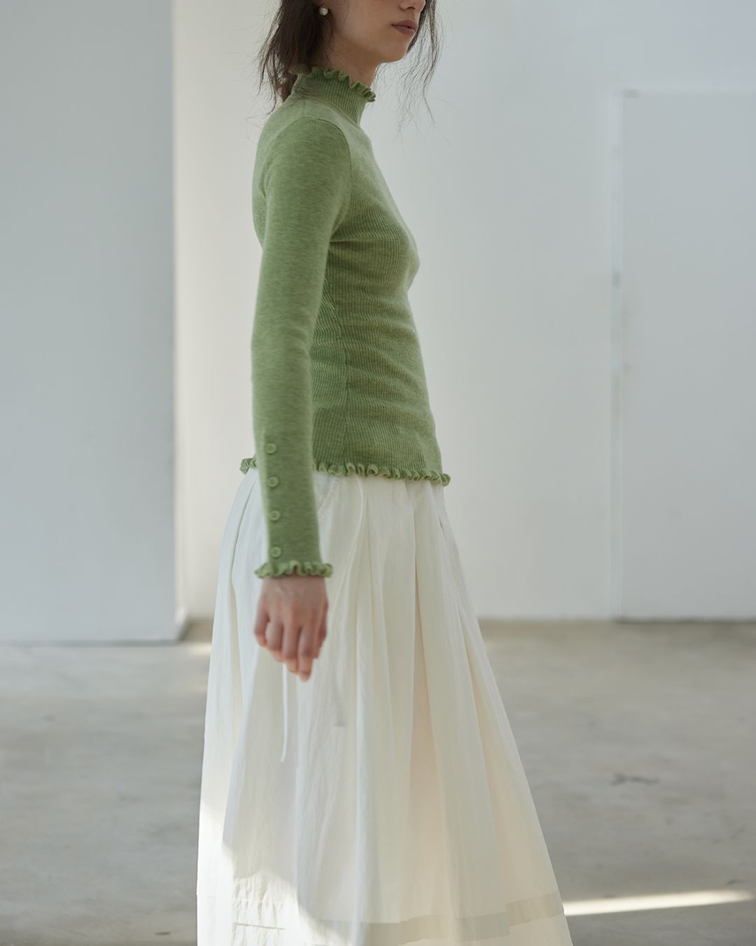 Frill High Neck Knit　KN017