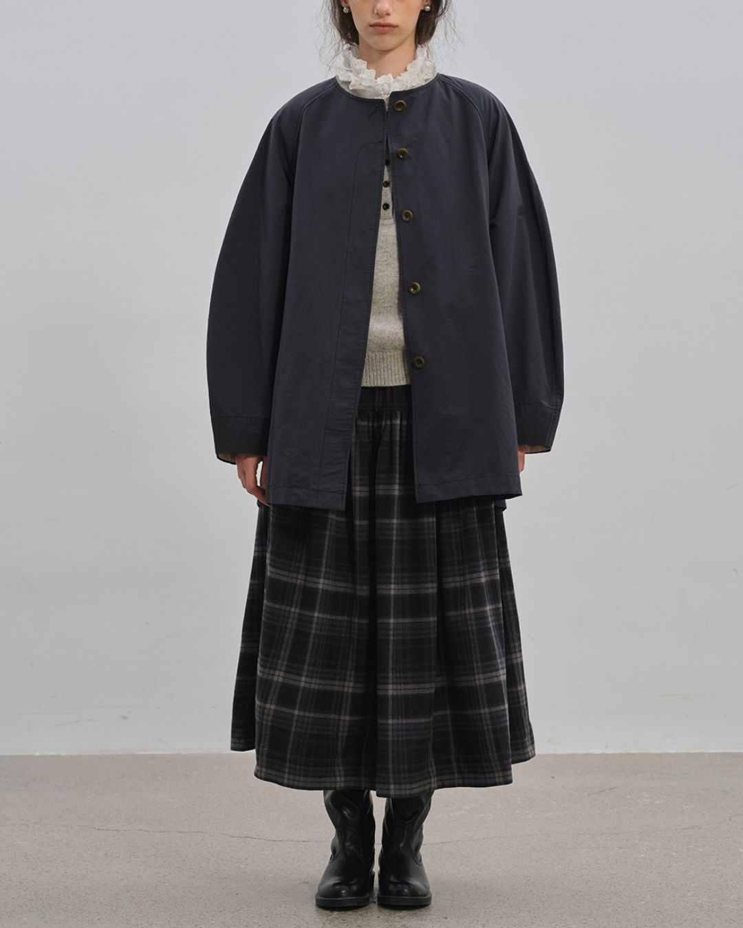 Collarless Mid-length Coat　CT005