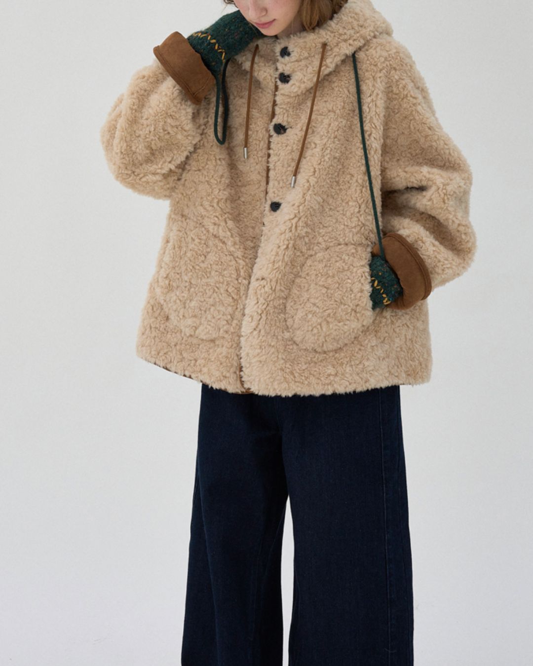 Fluffy Reversible Hooded Jacket　JK067