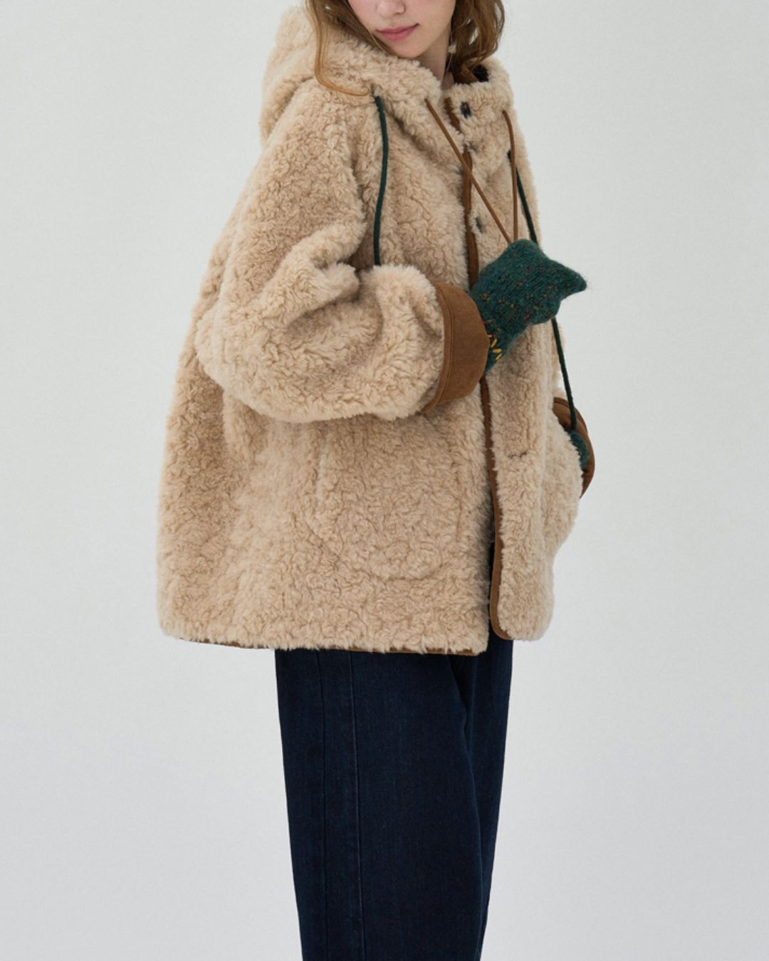 Fluffy Reversible Hooded Jacket　JK067