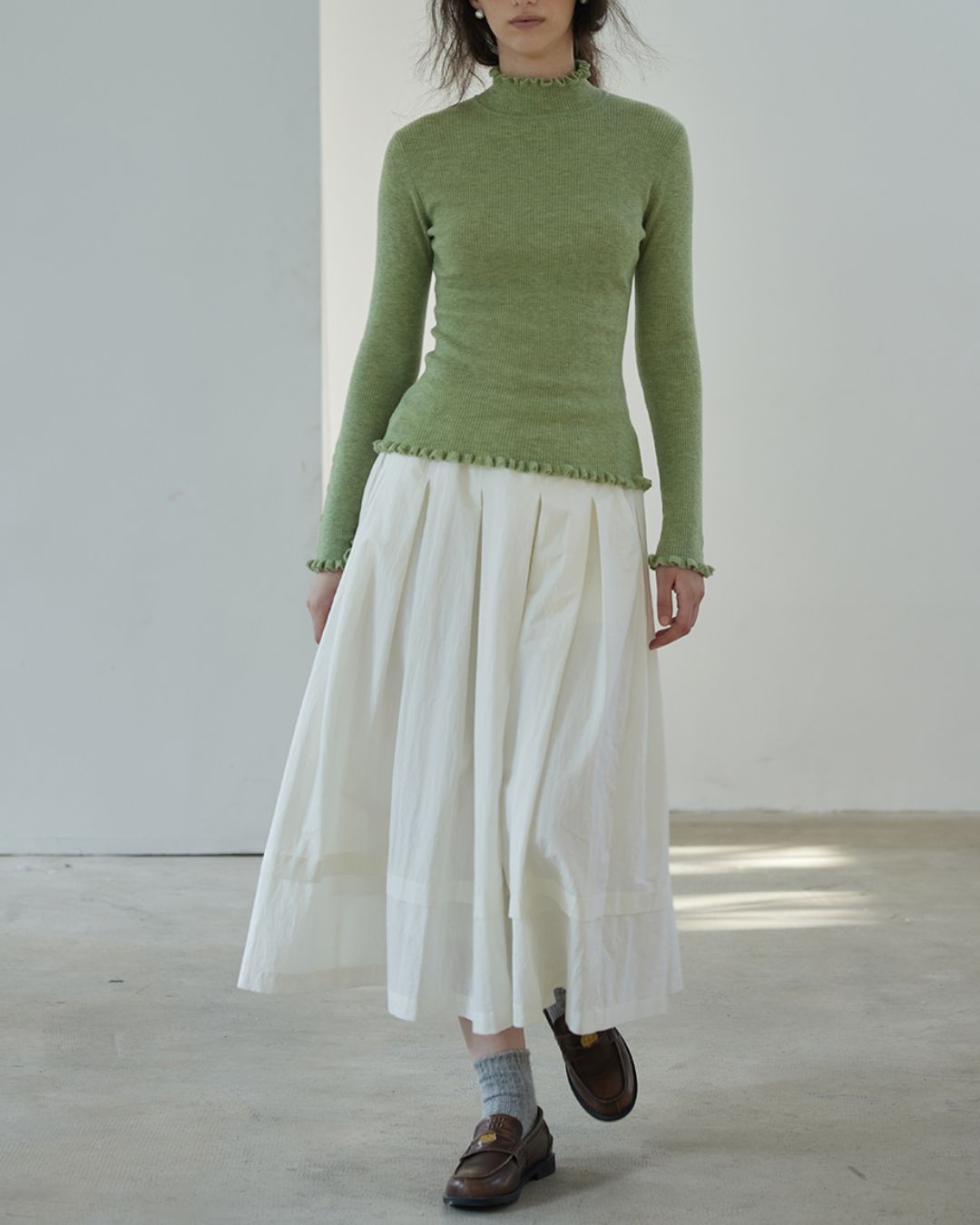 Frill High Neck Knit　KN017