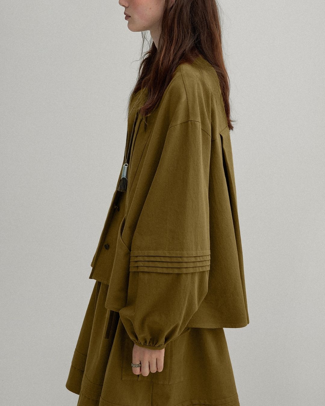 A-line Pleated Shirt ＆ Knee-length Skirt　LS011