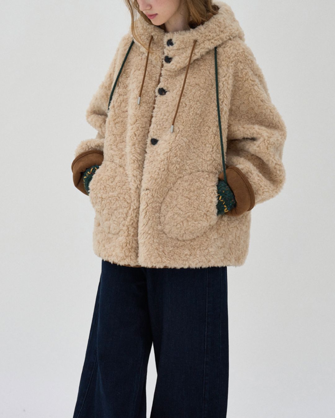 Fluffy Reversible Hooded Jacket　JK067