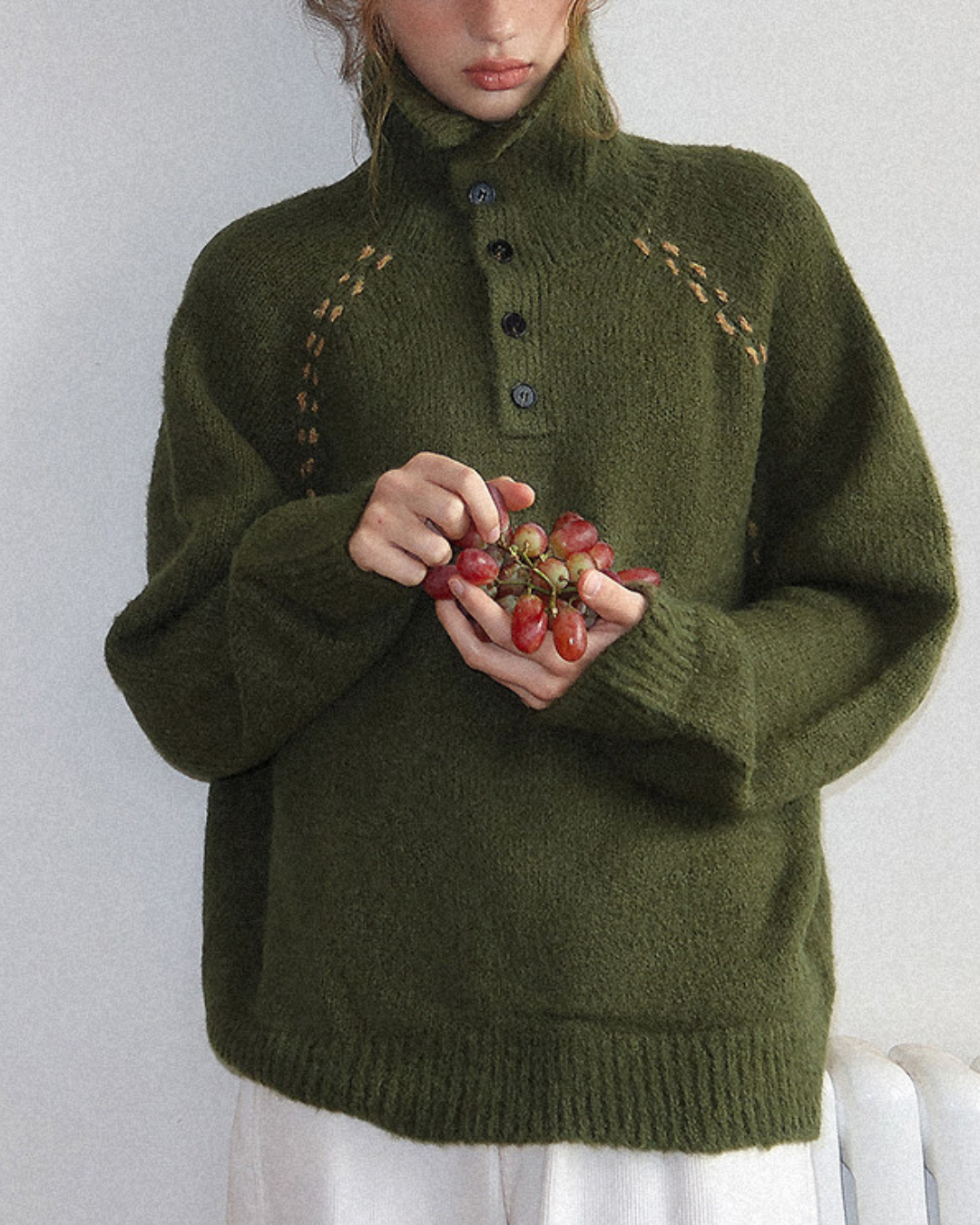 Contrast Stitch Half Open Collar Knit　KN085