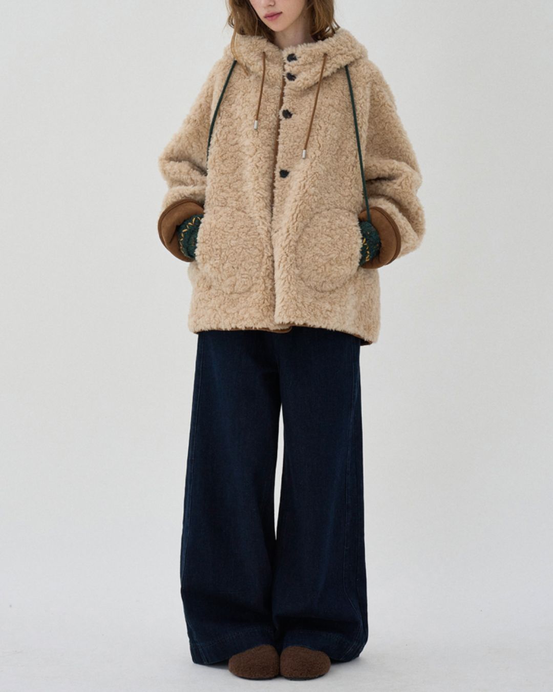 Fluffy Reversible Hooded Jacket　JK067