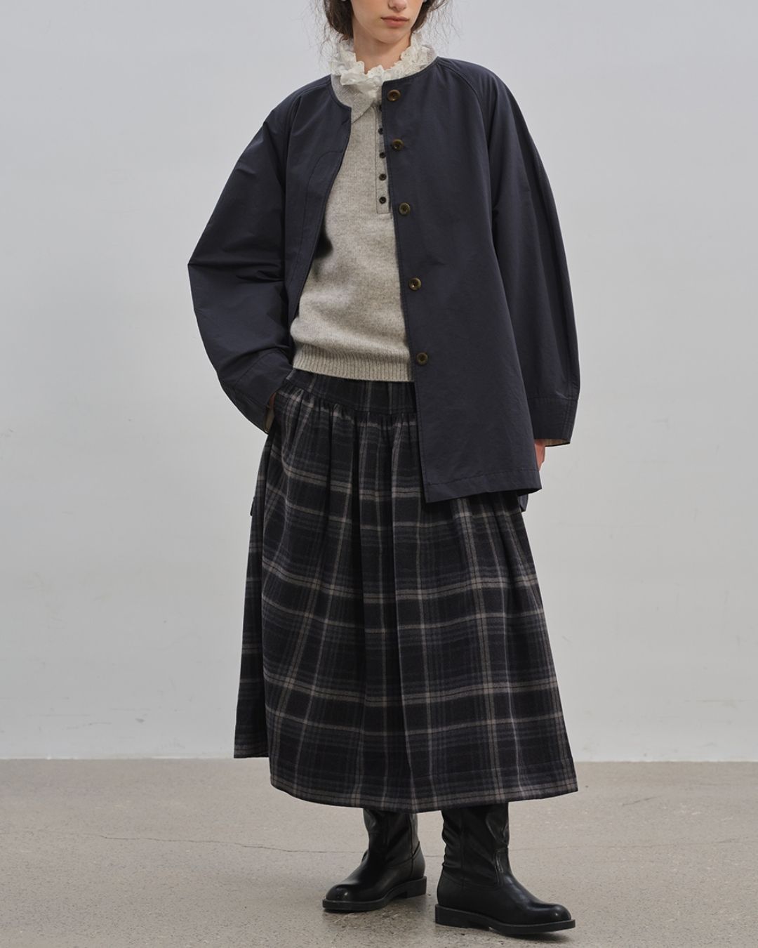 Collarless Mid-length Coat　CT005