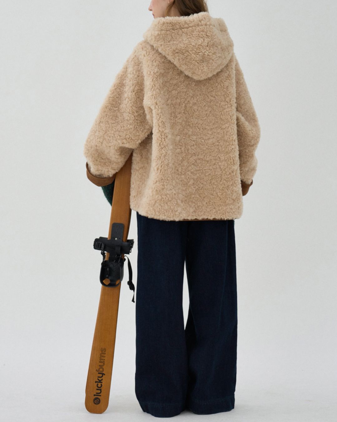 Fluffy Reversible Hooded Jacket　JK067
