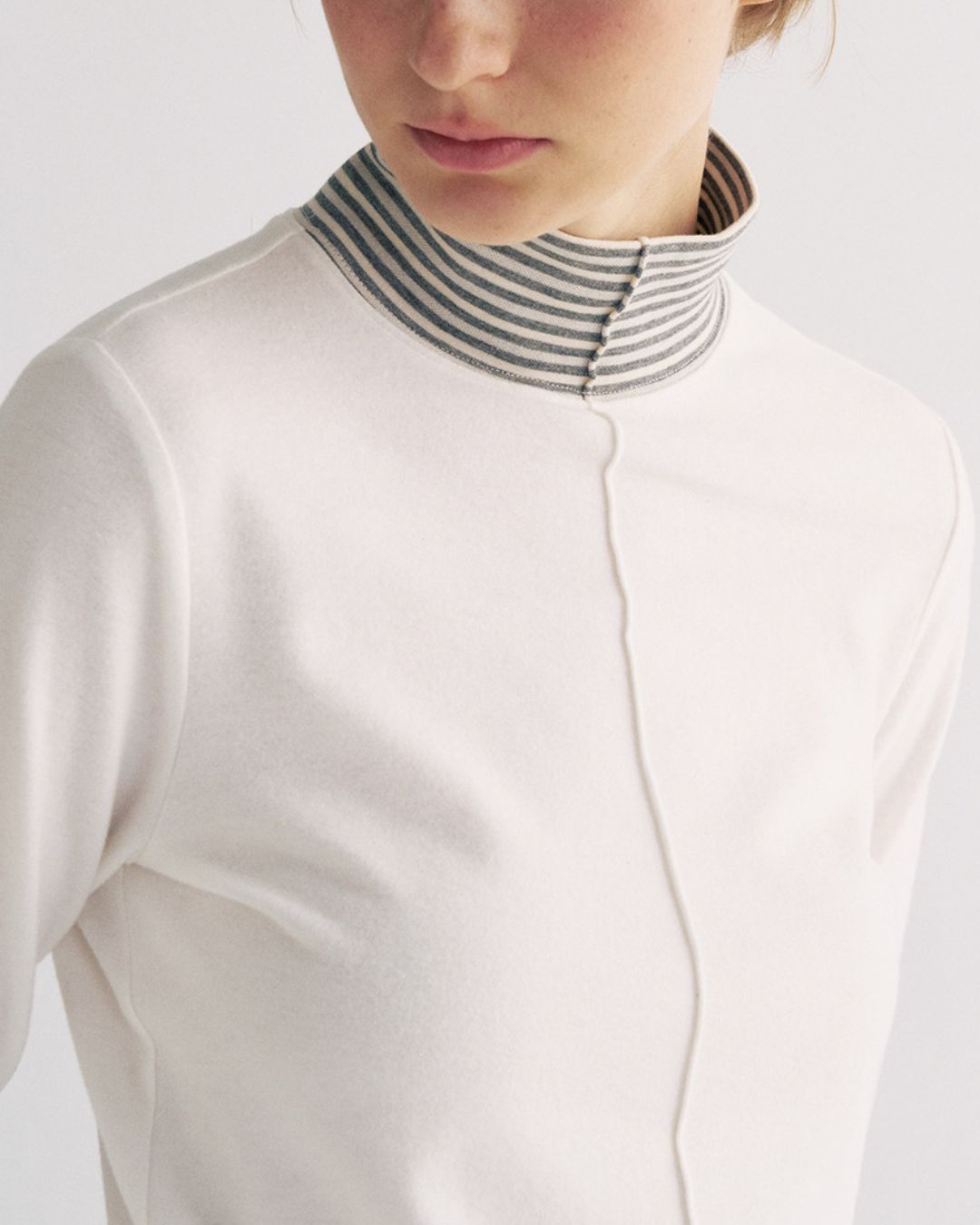 Color Block Faux Layer High Neck Knit　KN083