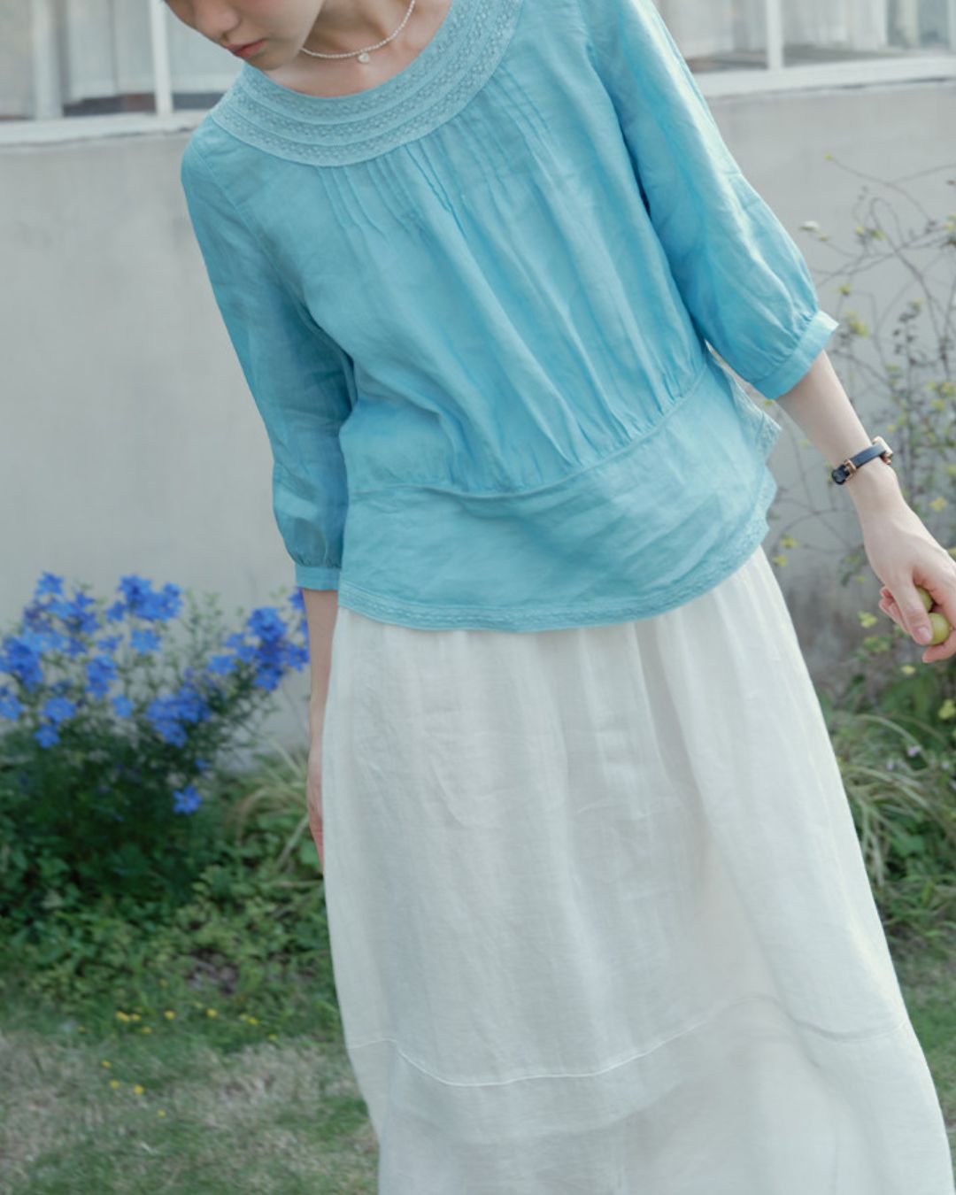 Back Button Lace Round Neck Shirt　LS045