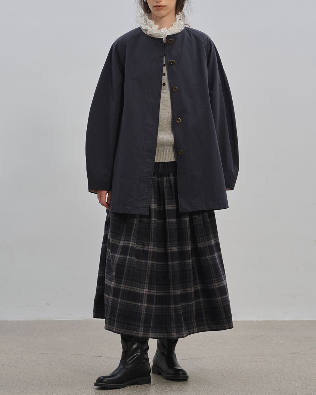 Collarless Mid-length Coat　CT005