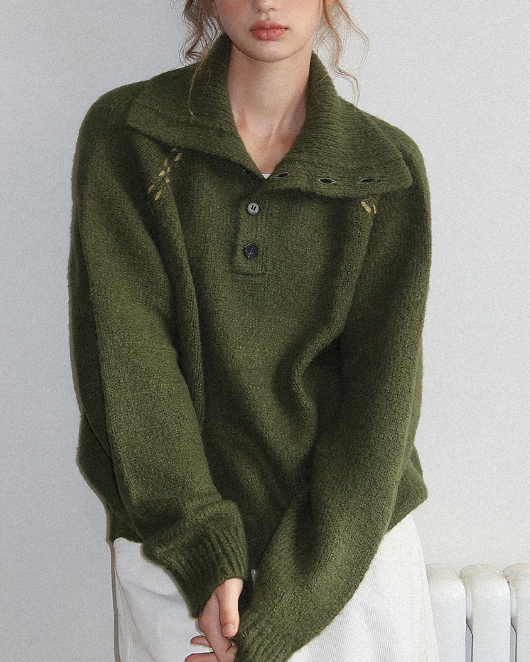 Contrast Stitch Half Open Collar Knit　KN085