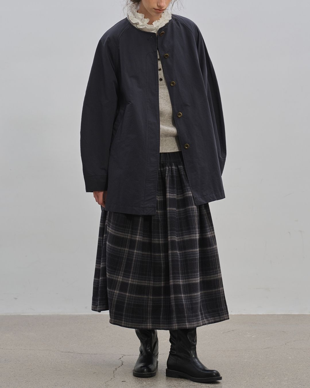 Collarless Mid-length Coat　CT005