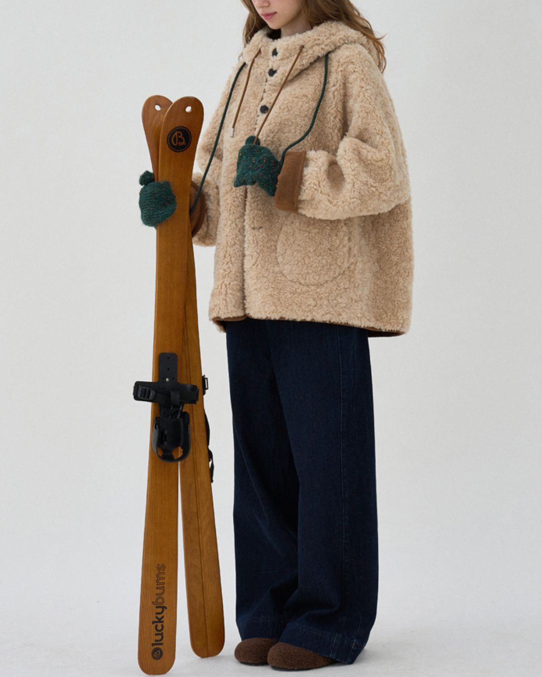 Fluffy Reversible Hooded Jacket　JK067