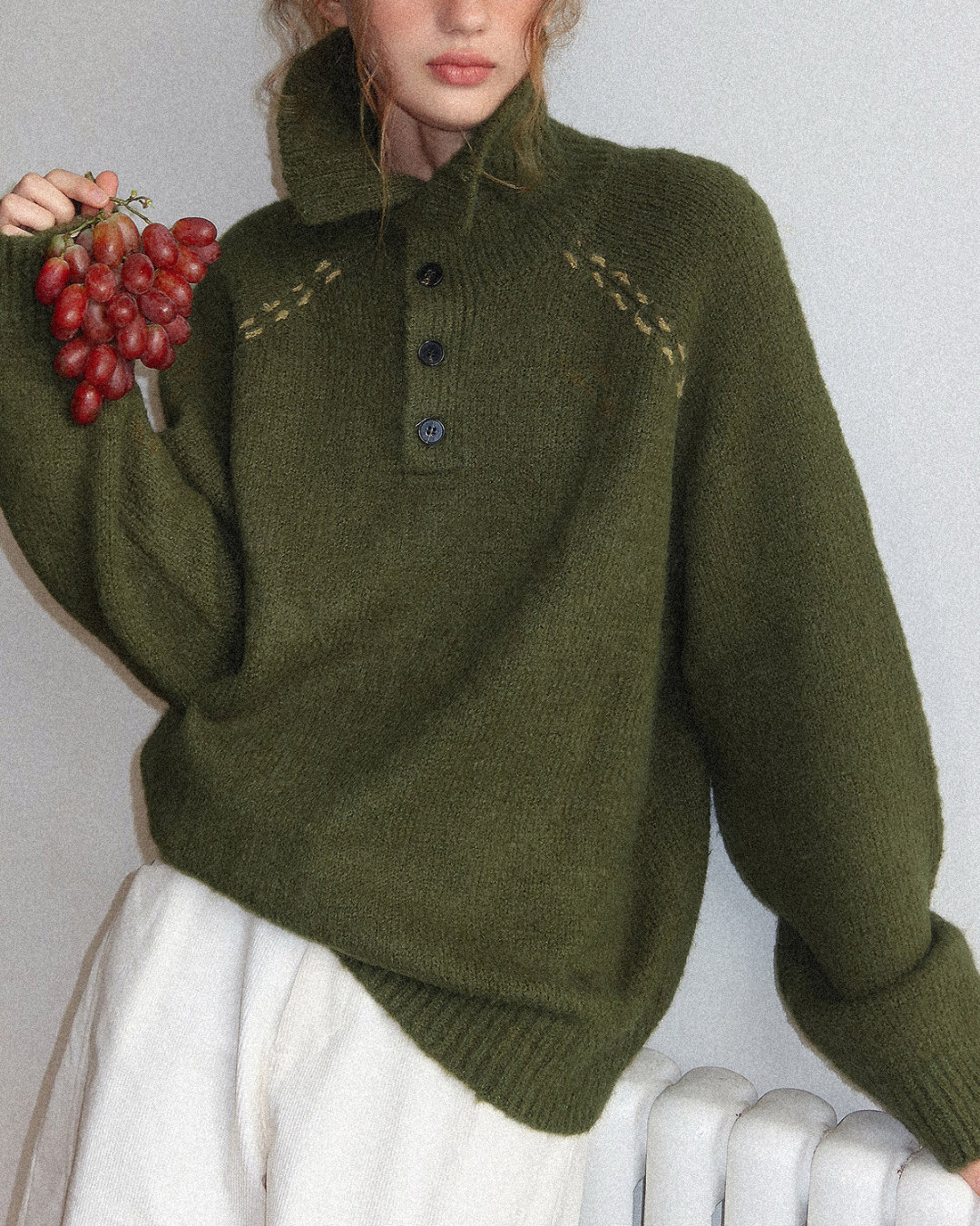 Contrast Stitch Half Open Collar Knit　KN085