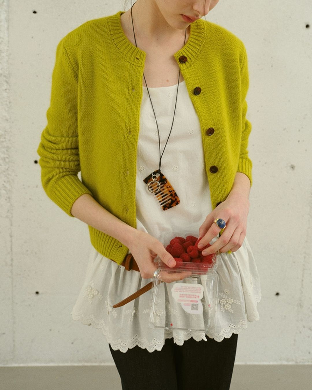 Round Neck Retro Fluffy Knit Cardigan　KN115