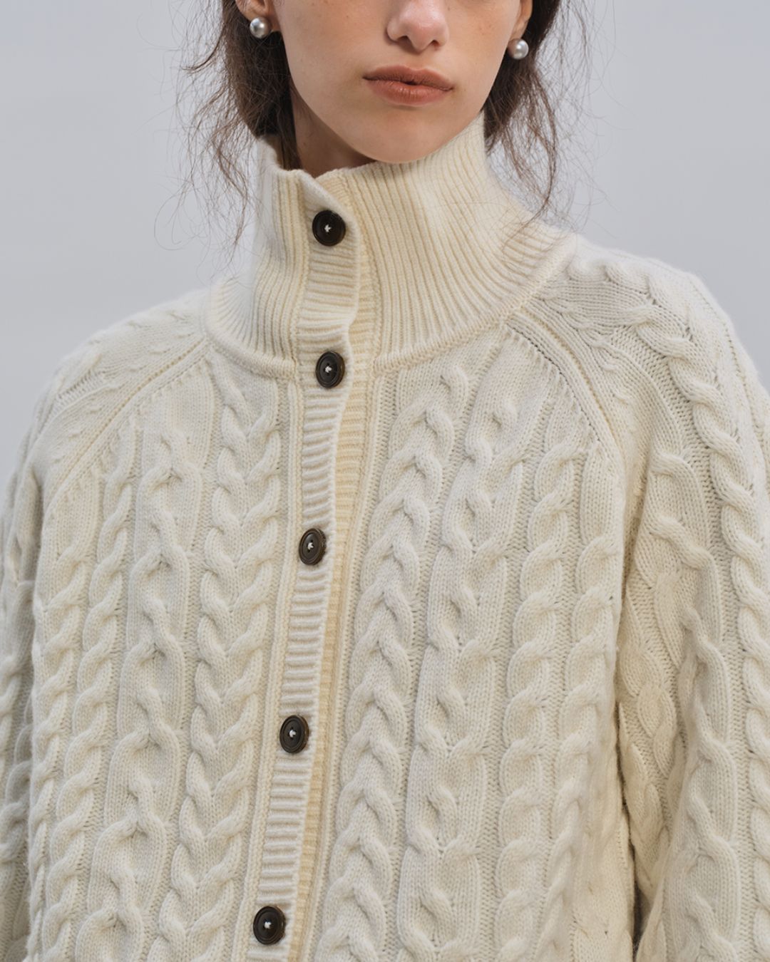 High-neck Cable Knit Cardigan　KN031