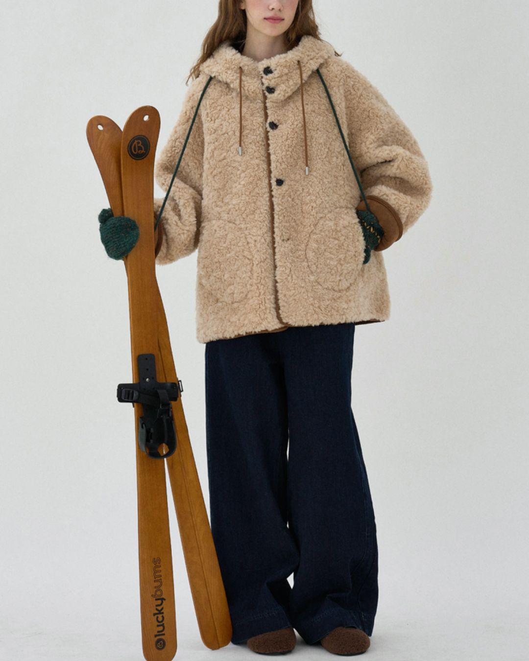 Fluffy Reversible Hooded Jacket　JK067