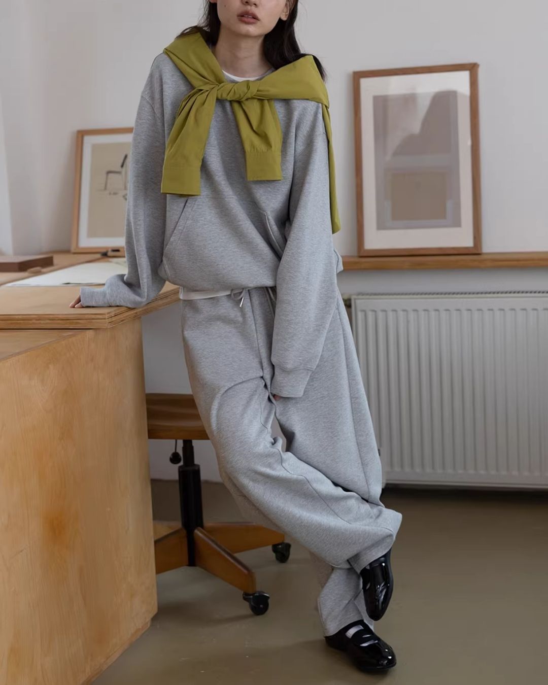Back Embroidered Drawstring Hem Sweat　SW015