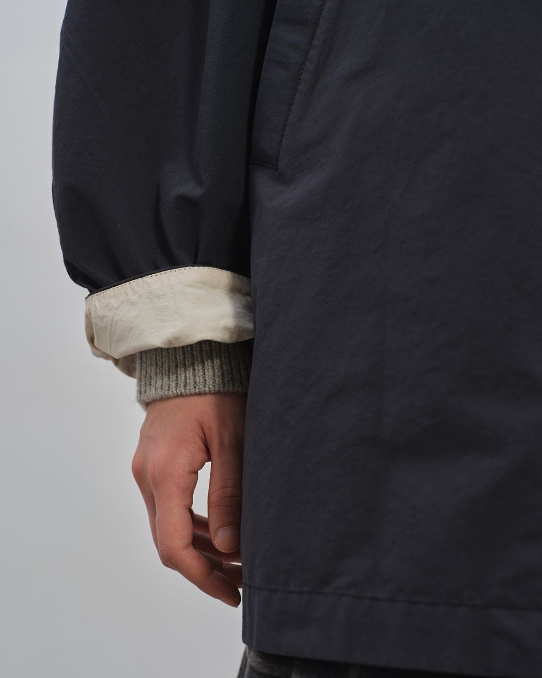 Collarless Mid-length Coat　CT005