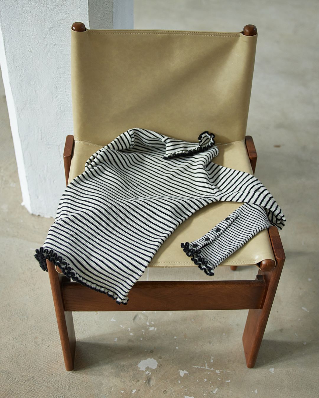 Frill High Neck Knit　KN017