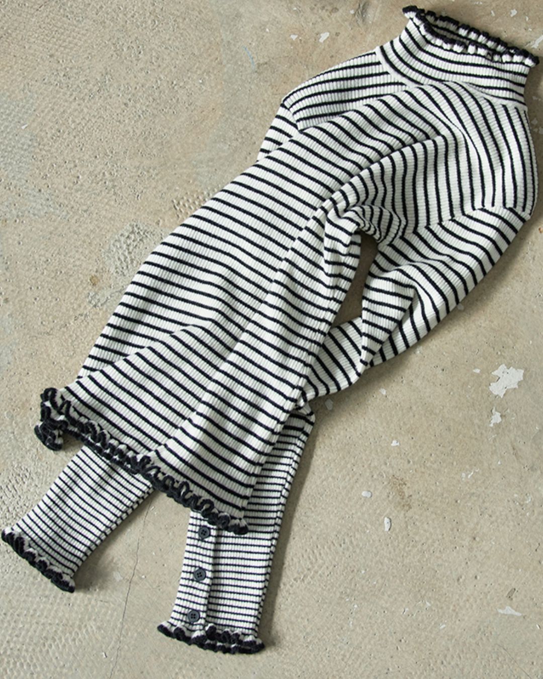 Frill High Neck Knit　KN017