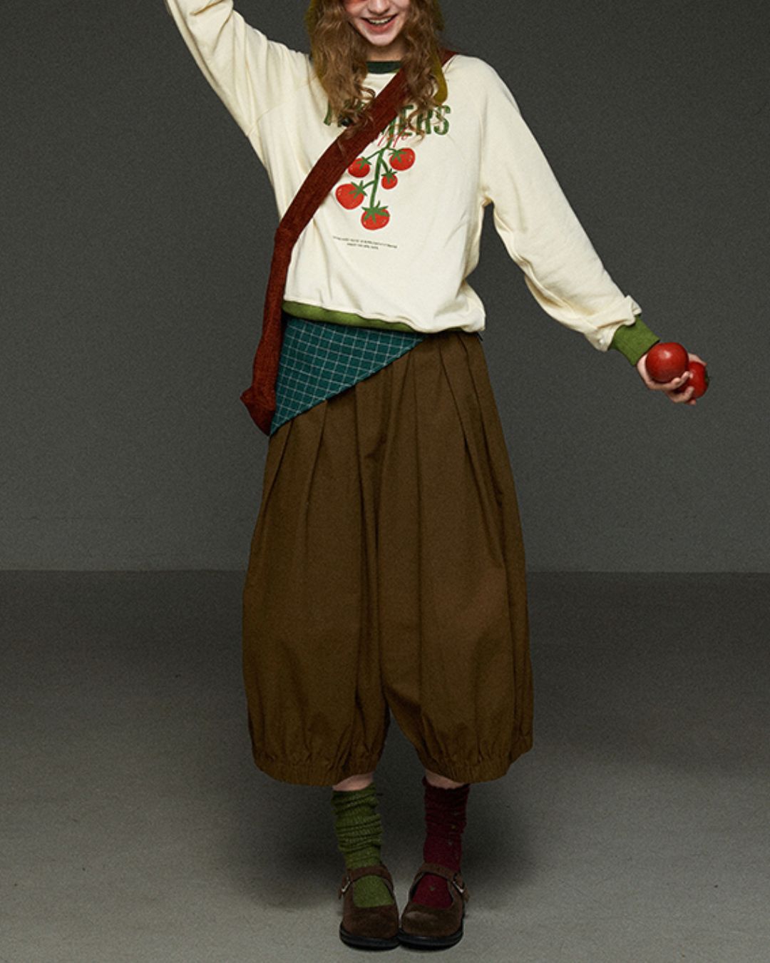 Tomato Print Round Neck Sweat　SW006