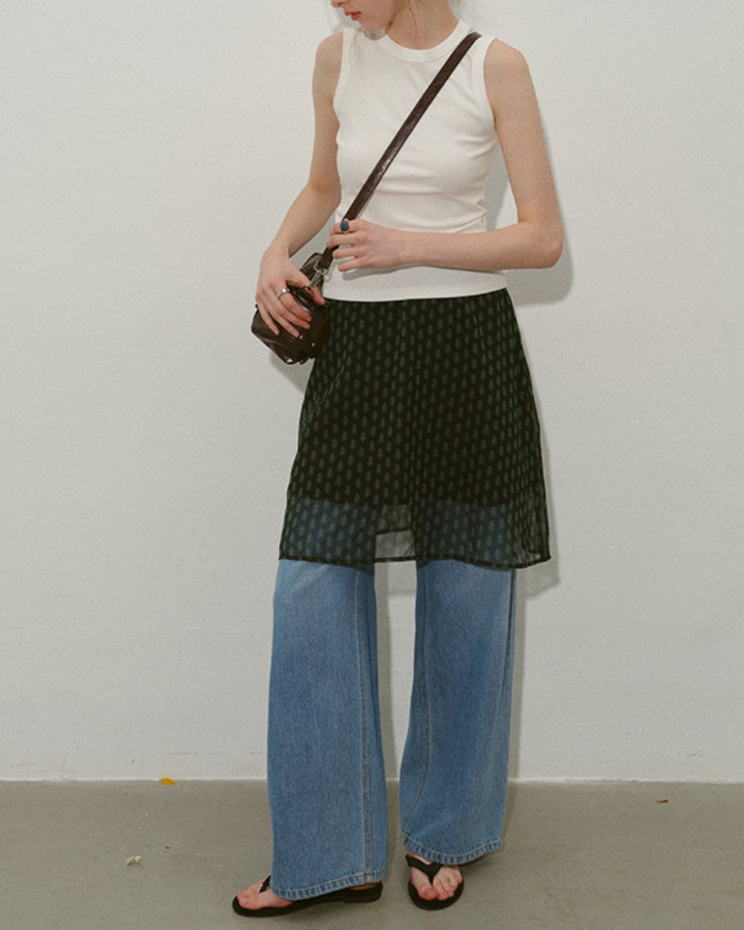 Crew Neck Slim Fit Tank Top　ST003