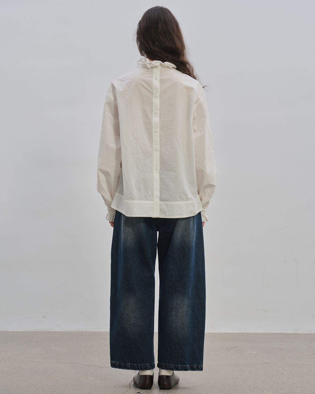 Back Button Ruffle Shirt　LT009