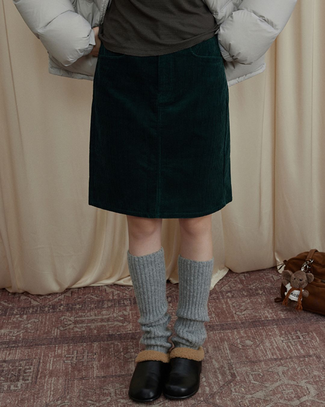 Corduroy Knee-length Tight Skirt　SK009