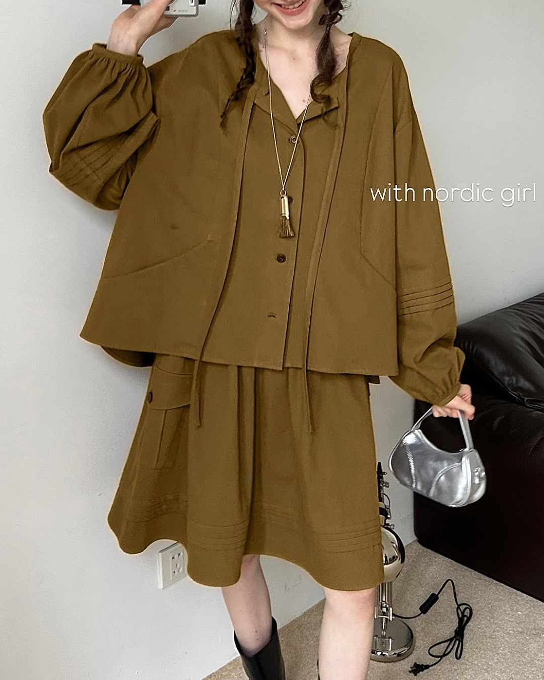 A-line Pleated Shirt ＆ Knee-length Skirt　LS011