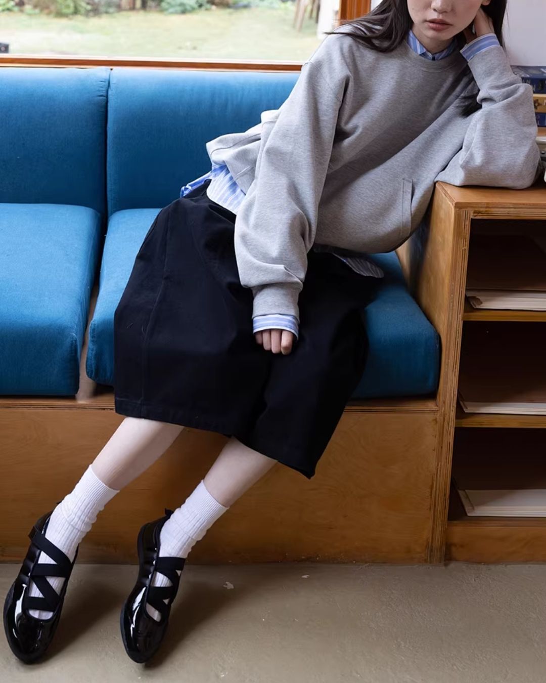 Back Embroidered Drawstring Hem Sweat　SW015