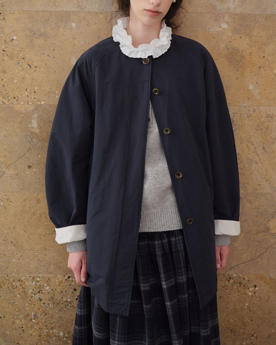 Collarless Mid-length Coat　CT005