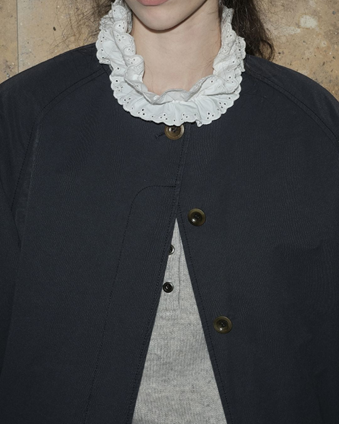 Collarless Mid-length Coat　CT005