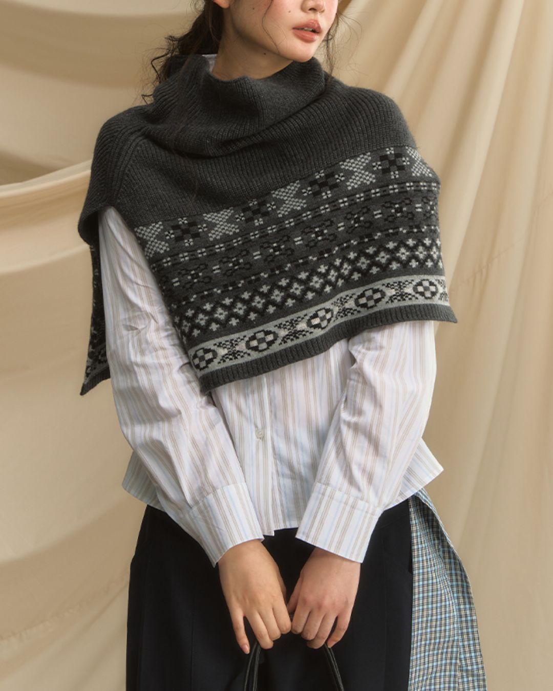 Fair Isle High Neck Cape　KN022