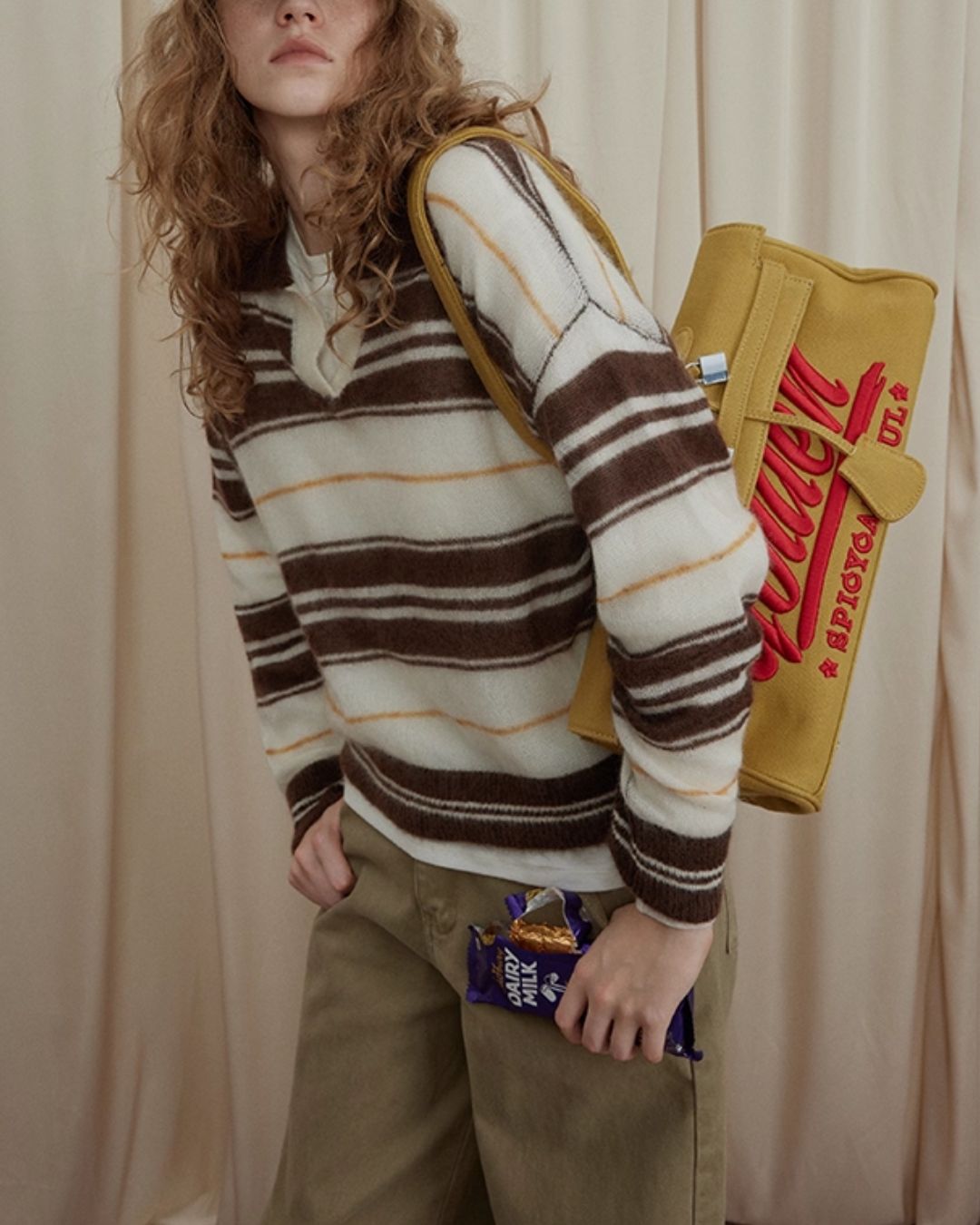 Collared V-neck Border Knit　KN048