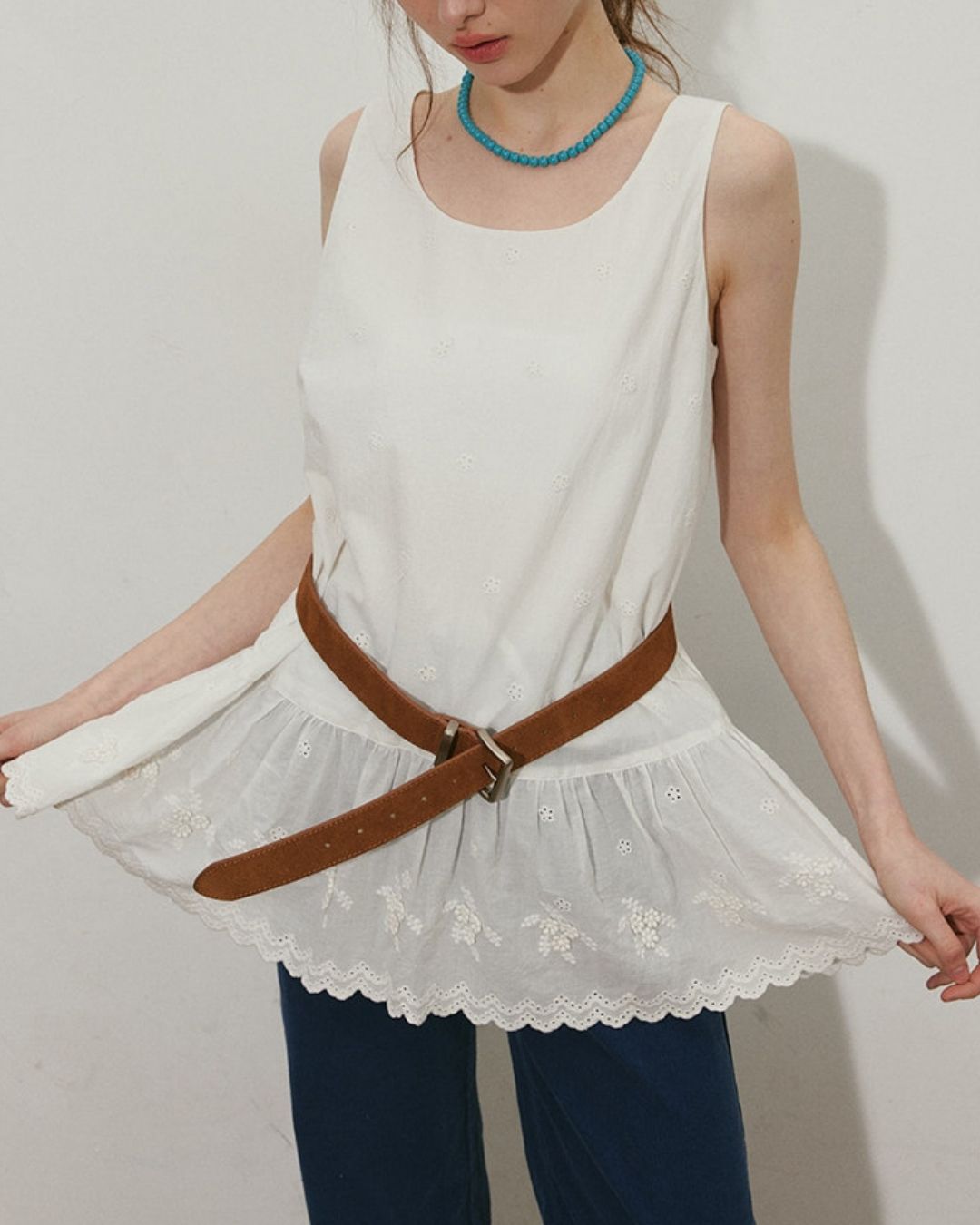 Small Flower Ruffle Sleeveless Shirt　SS001