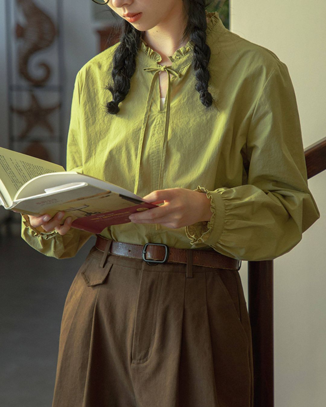 Ribbon Frill High-neck Shirt　LS056