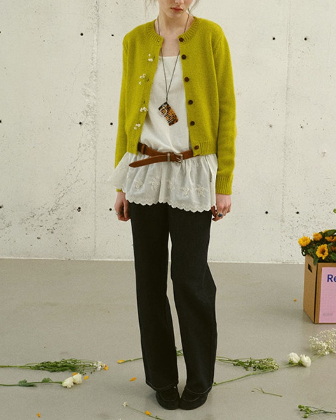 Round Neck Retro Fluffy Knit Cardigan　KN115