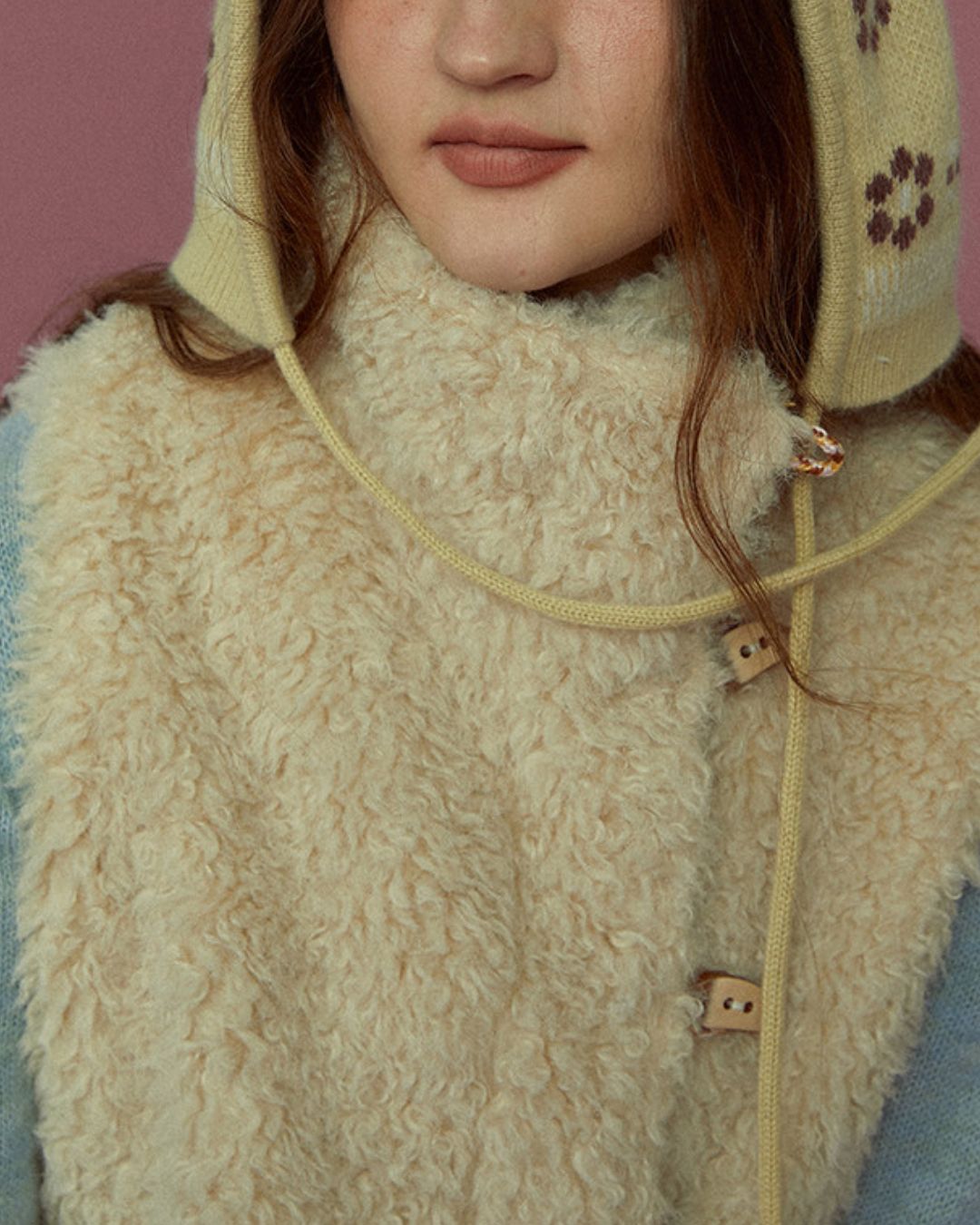 Asymmetrical Wooden Button Boa Vest　VT019