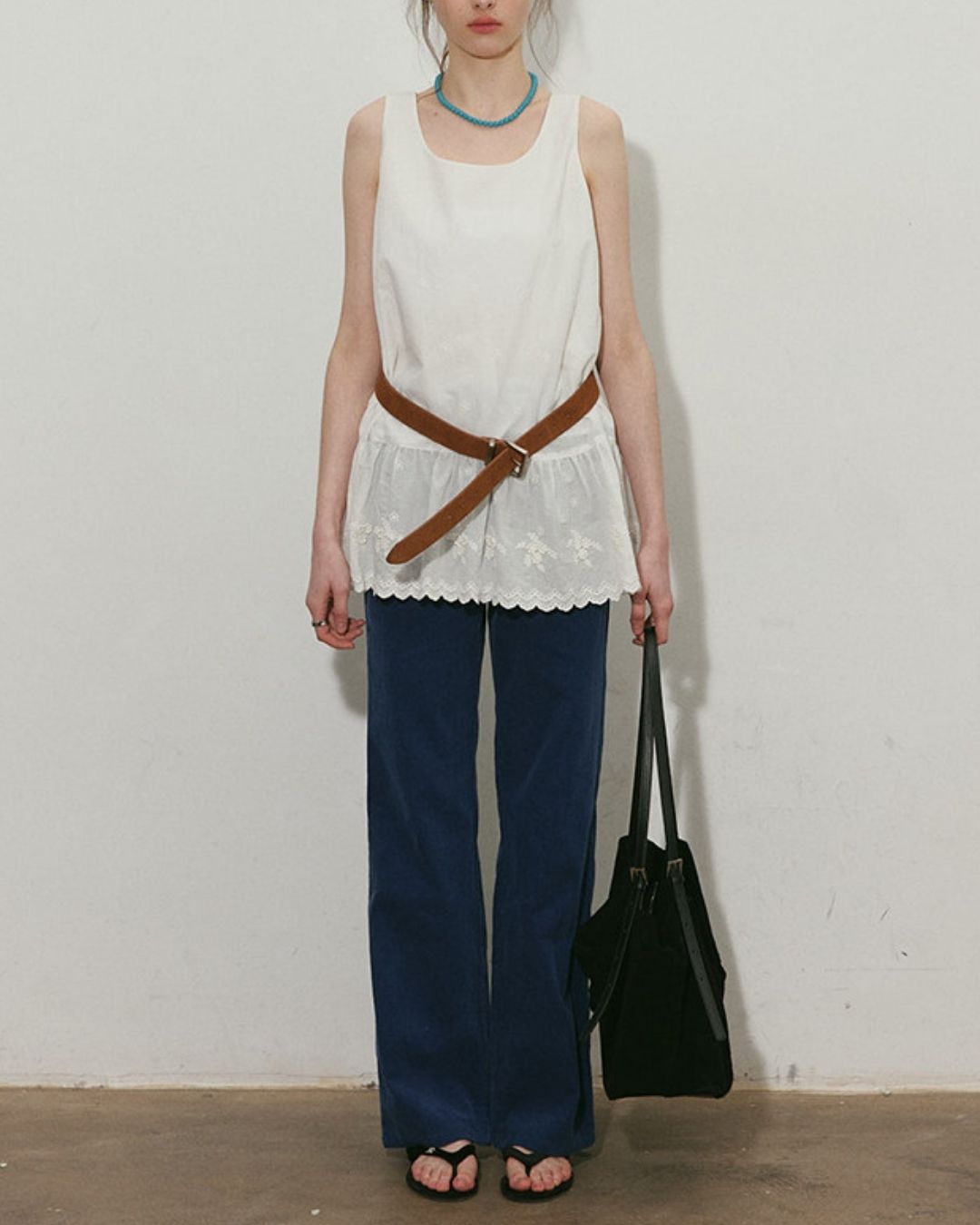 Small Flower Ruffle Sleeveless Shirt　SS001