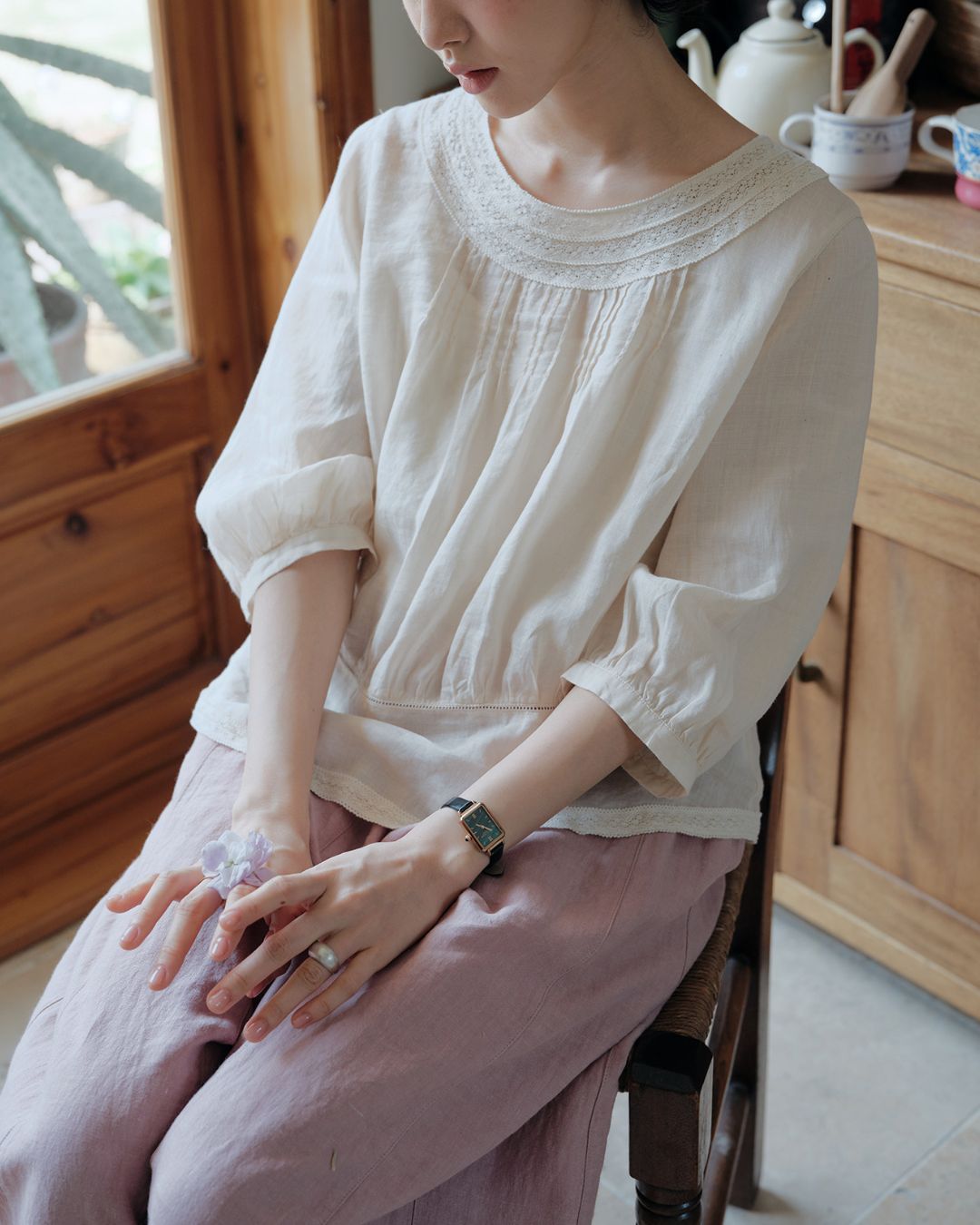 Back Button Lace Round Neck Shirt　LS045