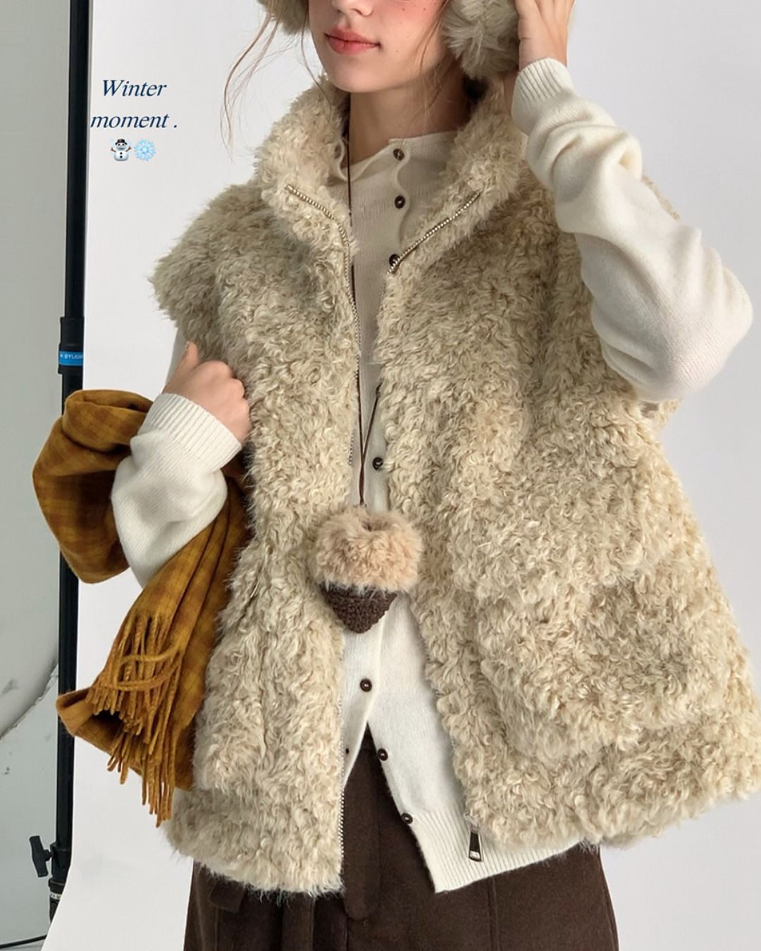 Stand Collar Boa Flap Pocket Vest　VT015