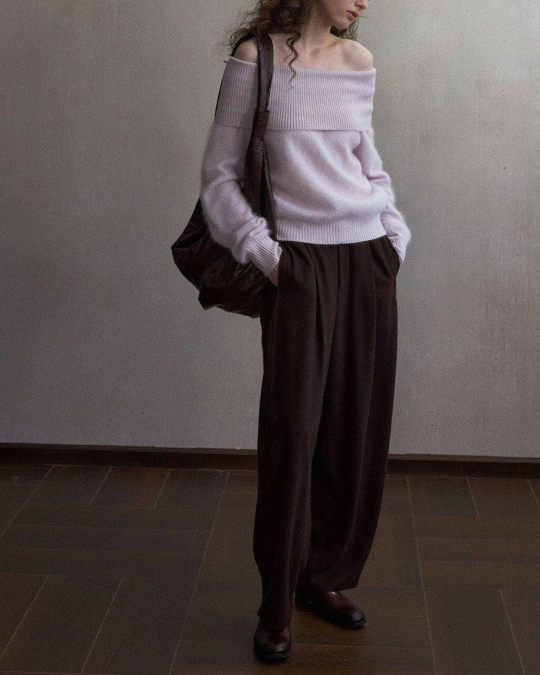 Wool Off-the-shoulder Sweater　KN111