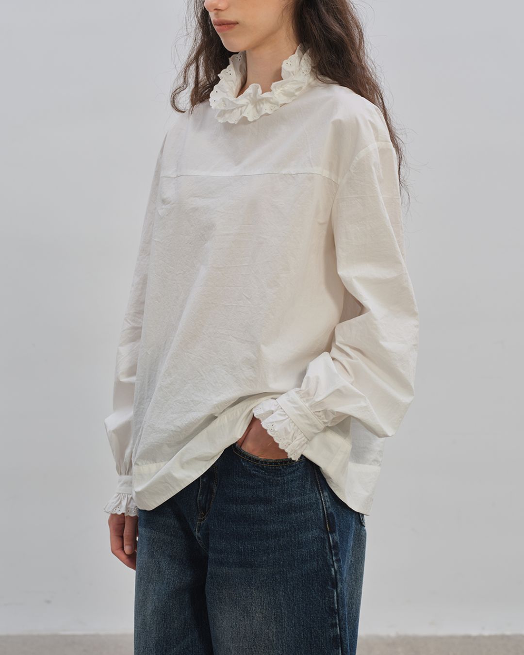 Back Button Ruffle Shirt　LT009