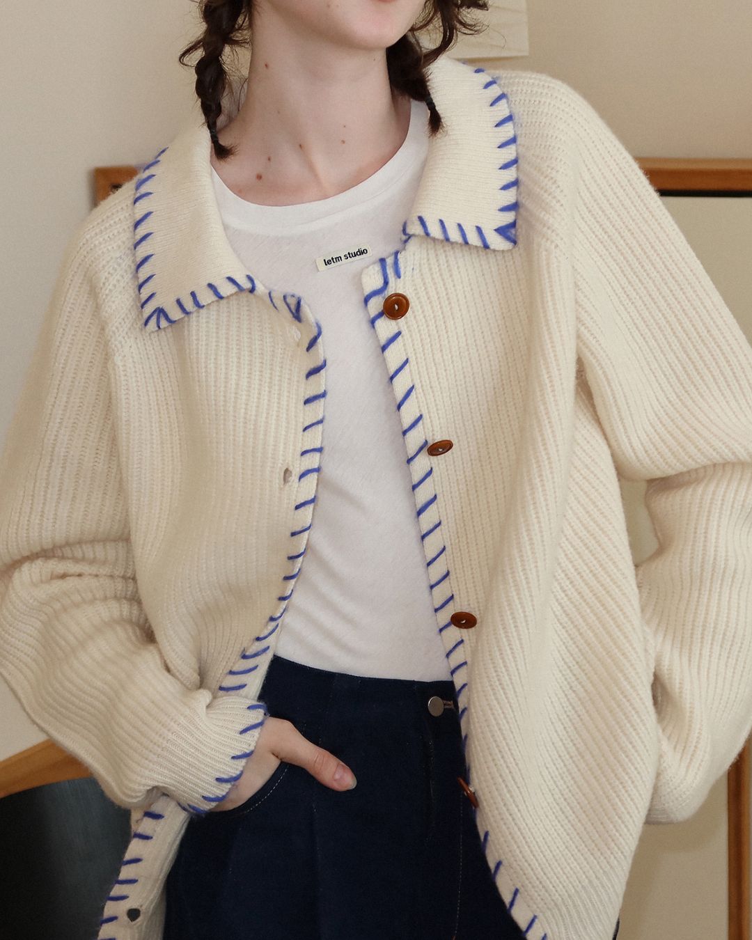 Contrast Stitch Wool Knit Cardigan　KN028