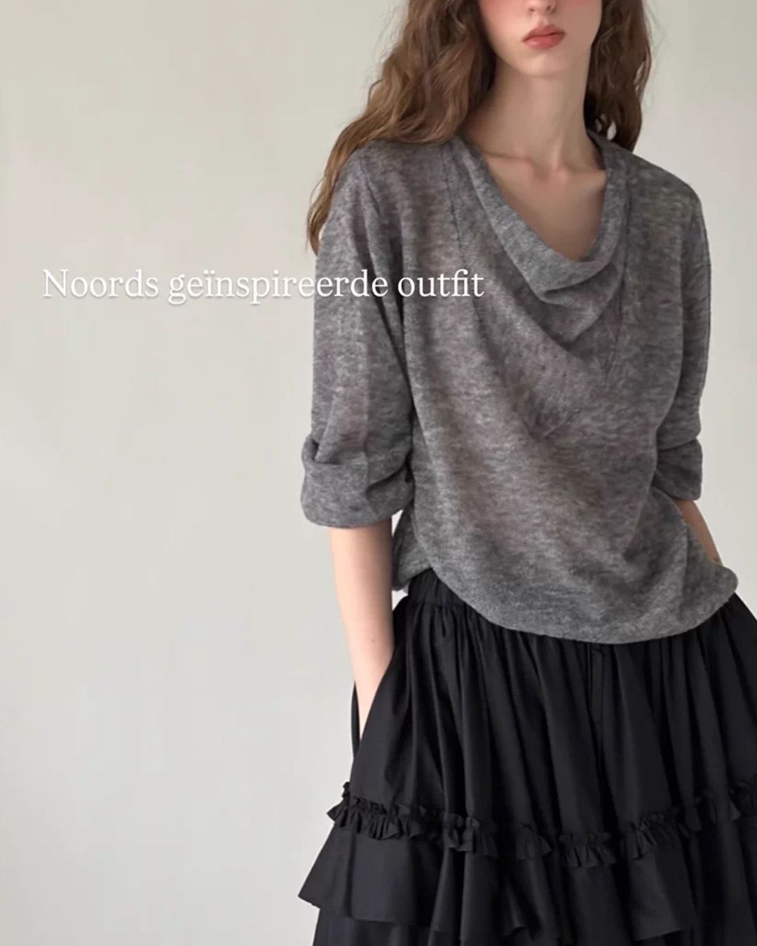 Drape Neck Relaxed Knit　KN117